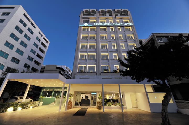 Athenaeum Smart Hotel