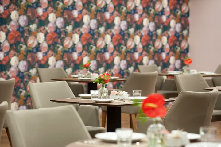 Athenaeum Smart Hotel