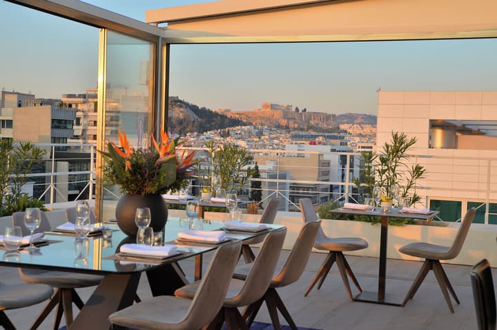 Athenaeum Smart Hotel