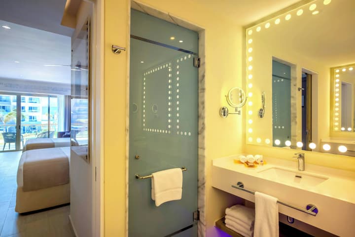 Planet Hollywood Cancun by Royalton, An Autograph Collection All-Inclusive Resort