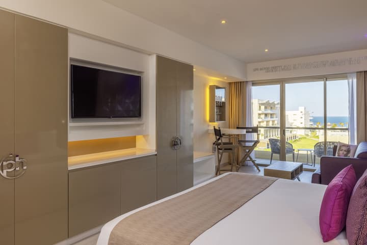 Planet Hollywood Cancun by Royalton, An Autograph Collection All-Inclusive Resort