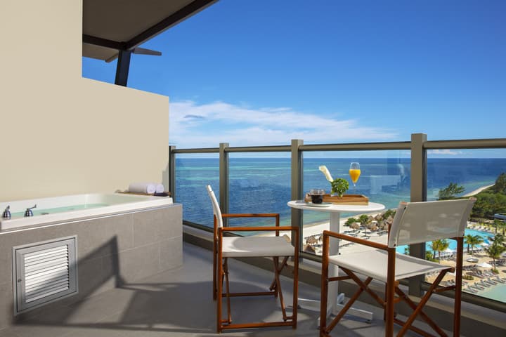 Dreams Natura Resort & Spa - All Inclusive