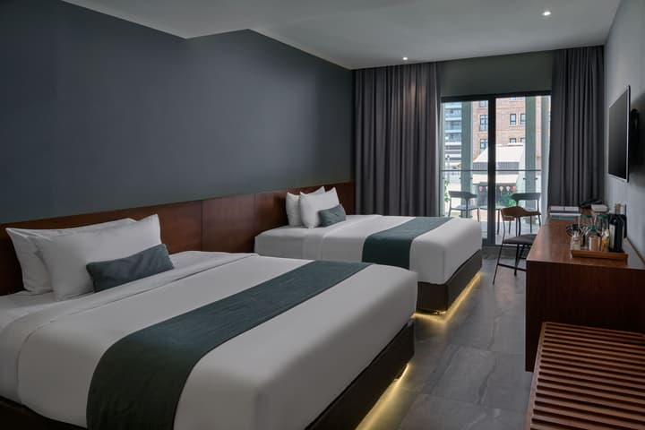 Baitong Hotel & Resort