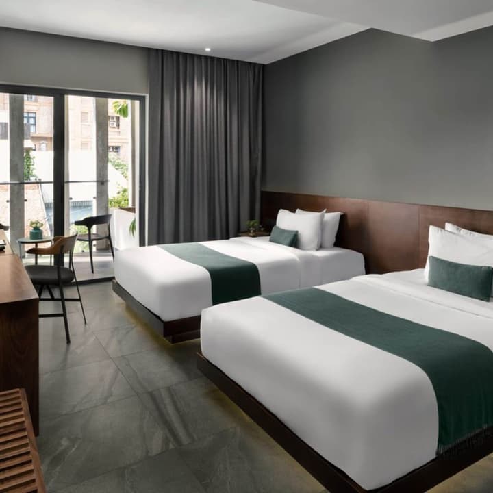 Baitong Hotel & Resort