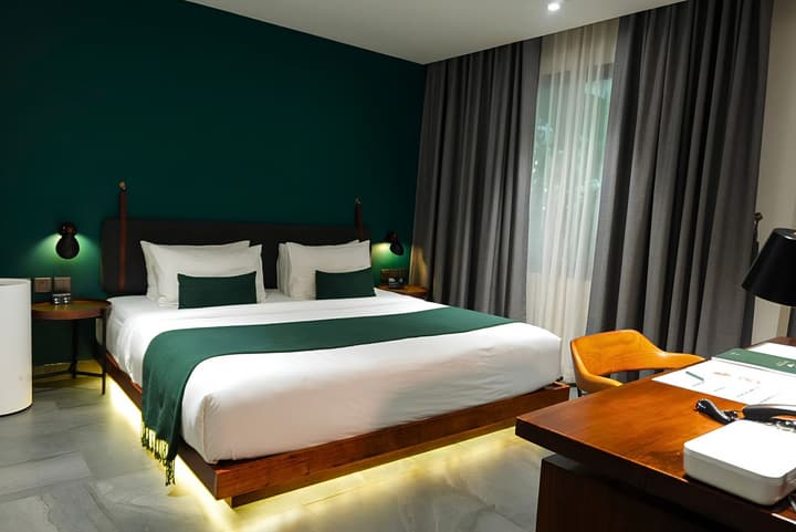 Baitong Hotel & Resort