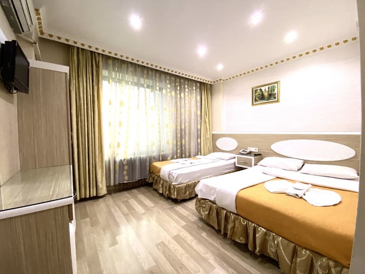 Grand Oral Hotel
