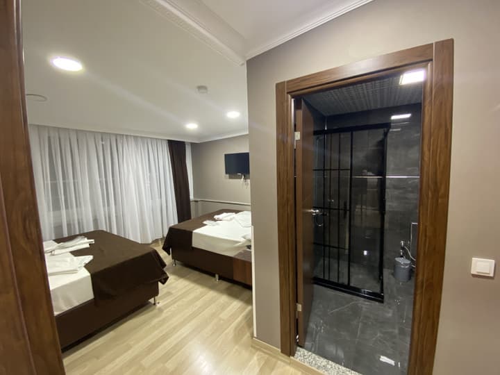 Grand Oral Hotel