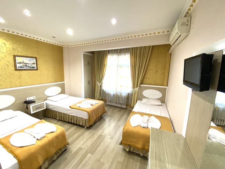 Grand Oral Hotel