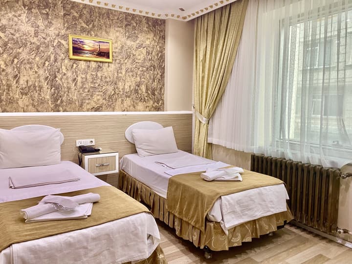 Grand Oral Hotel