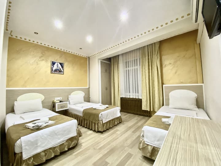 Grand Oral Hotel