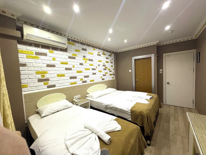 Grand Oral Hotel