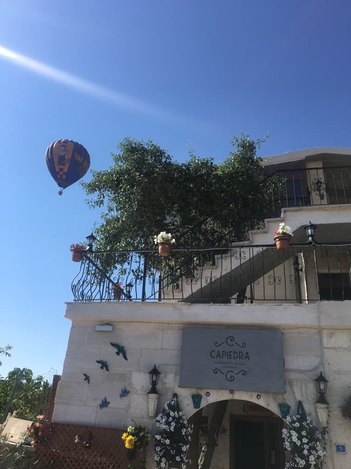 Capiedra Hotel