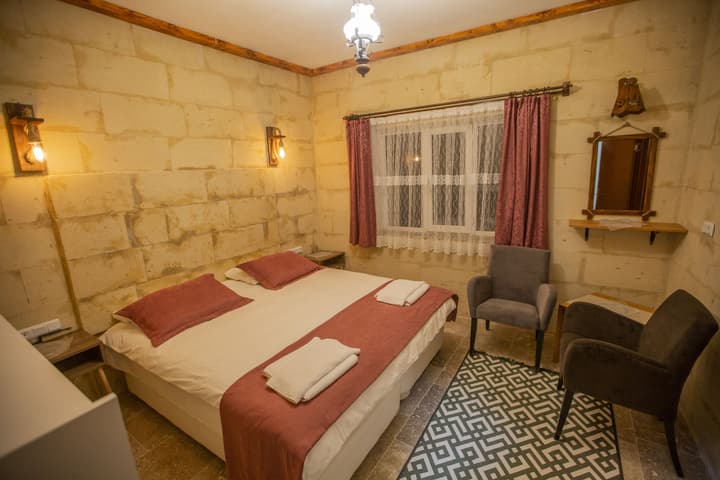 Capiedra Hotel