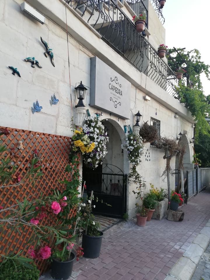 Capiedra Hotel