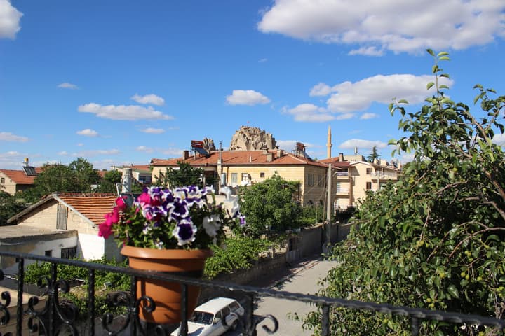 Capiedra Hotel