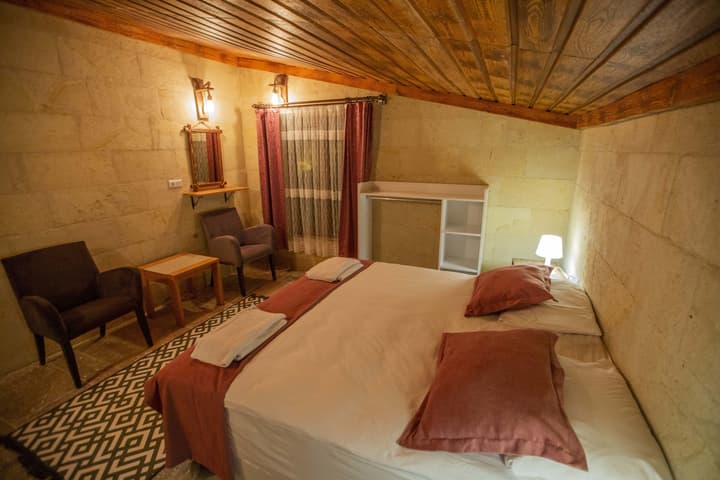 Capiedra Hotel