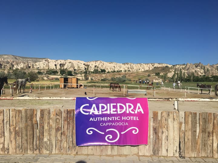 Capiedra Hotel