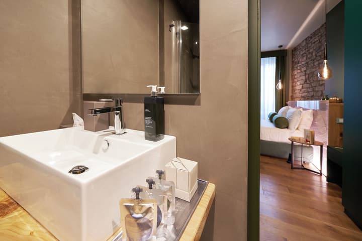 73 Boutique Hotel