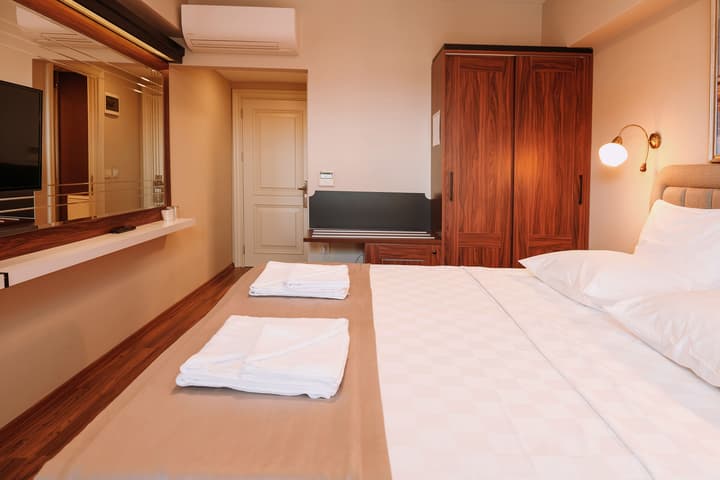 Armida City Hotel