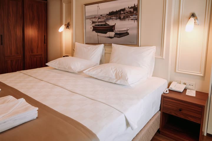 Armida City Hotel
