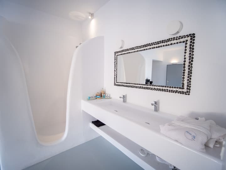 Majestic Sky Luxury Suites