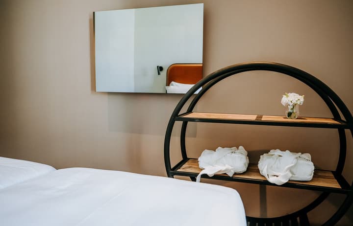 Exmo Hotel by Olivia