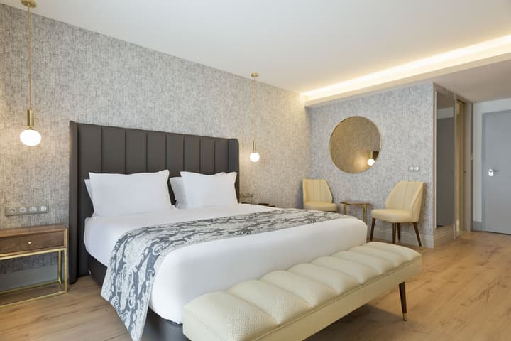 Hotel Acta The Avenue