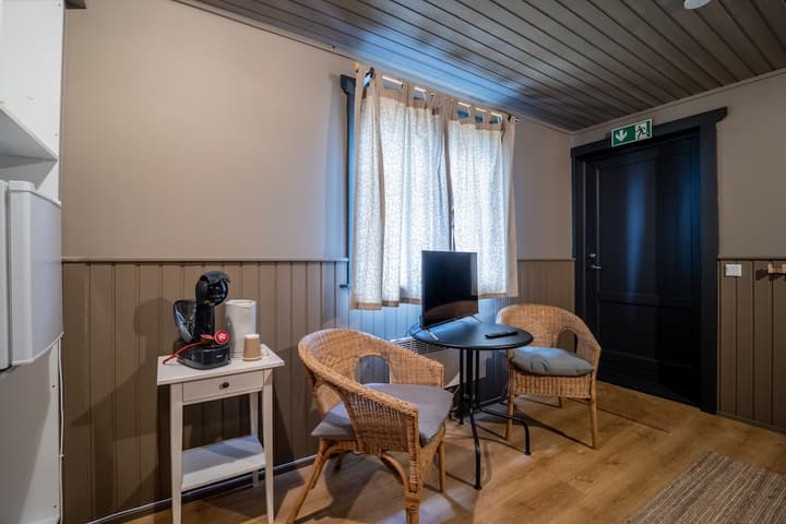 Riverfront Lodge