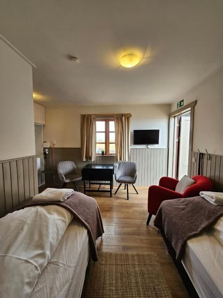 Riverfront Lodge