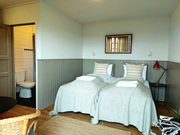Riverfront Lodge