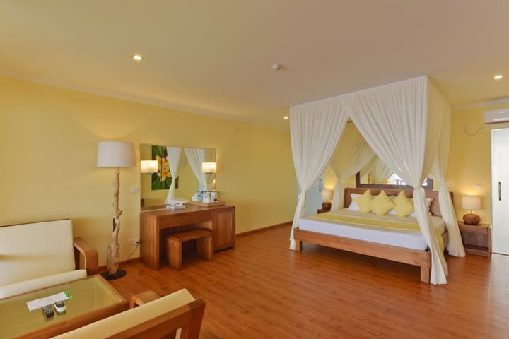 Dreamland Unique Sea and Lake Resort Spa