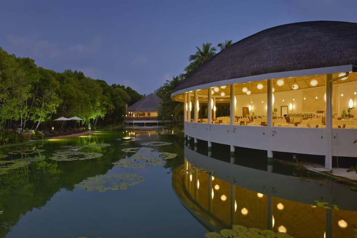 Dreamland Unique Sea and Lake Resort Spa