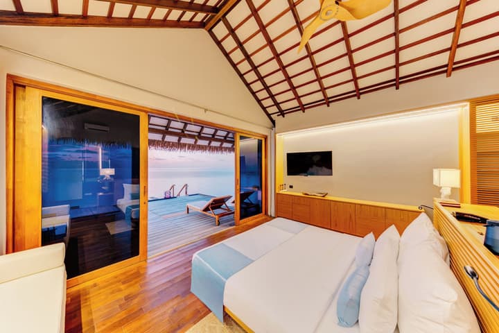 Cinnamon Velifushi Maldives