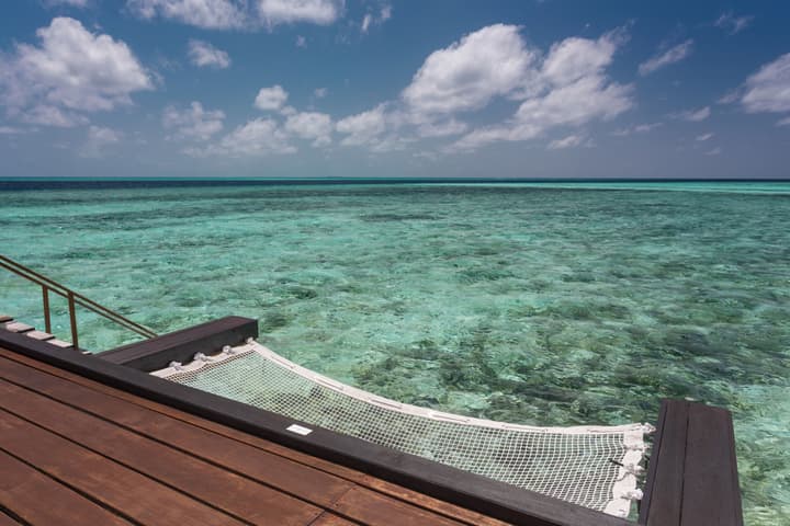 Cinnamon Velifushi Maldives