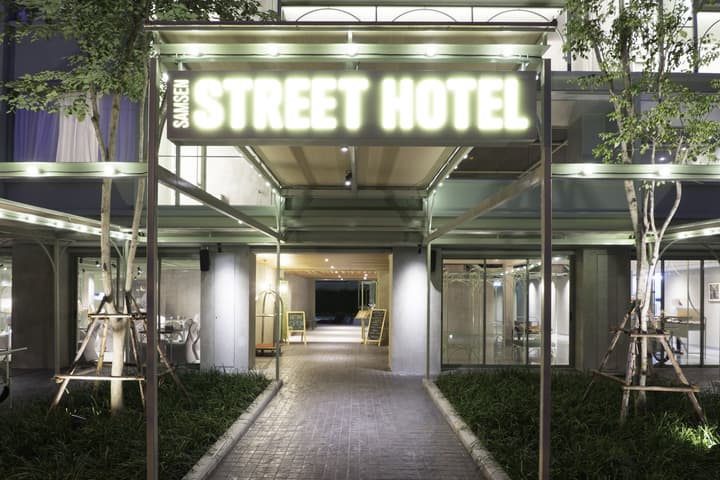 Samsen Street Hotel