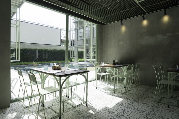 Samsen Street Hotel