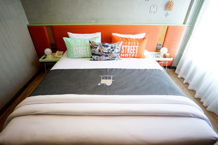 Samsen Street Hotel