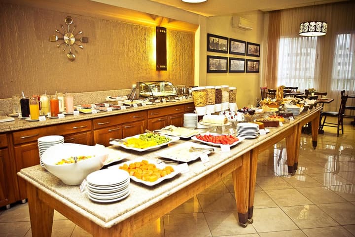 Altadomo Hotel