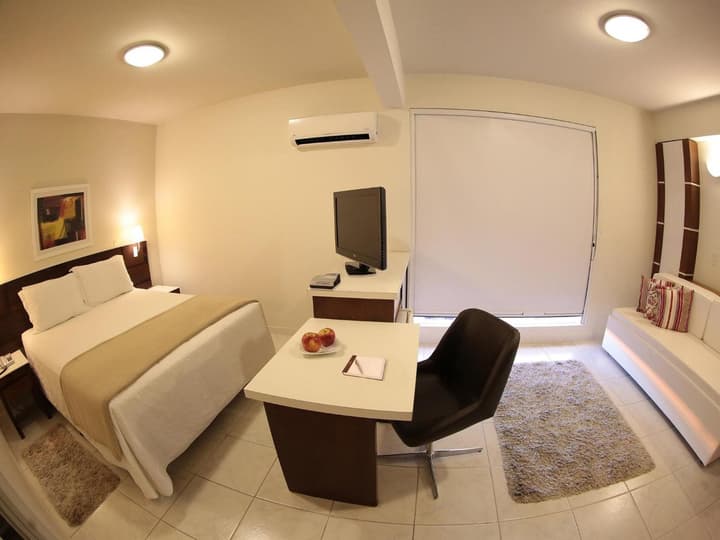 Altadomo Hotel