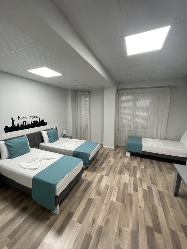 Hotel New York Kamez