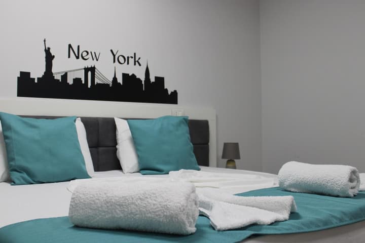 Hotel New York Kamez