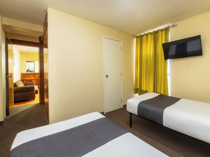 Capital O Hotel Suites Marne, Mexico City