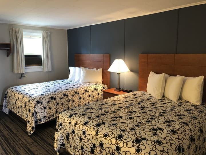 Edenbrook Motel