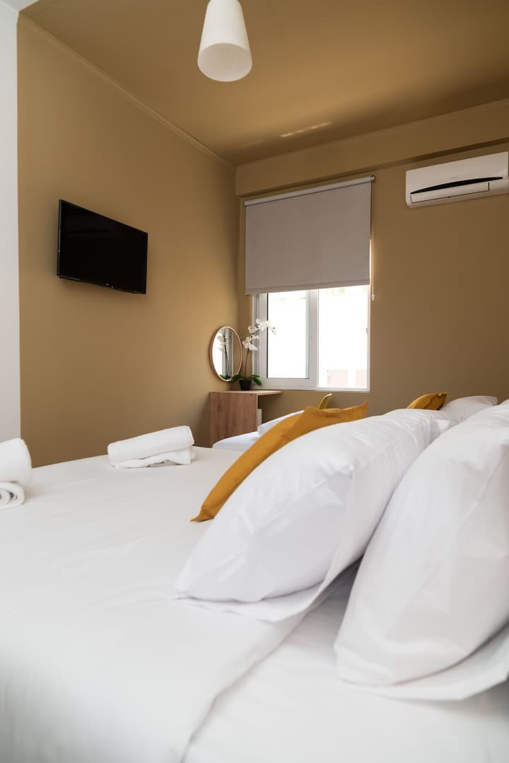Hotel Tier