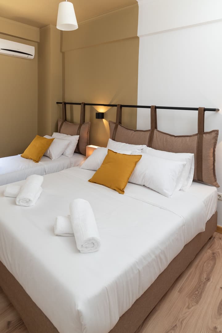 Hotel Tier