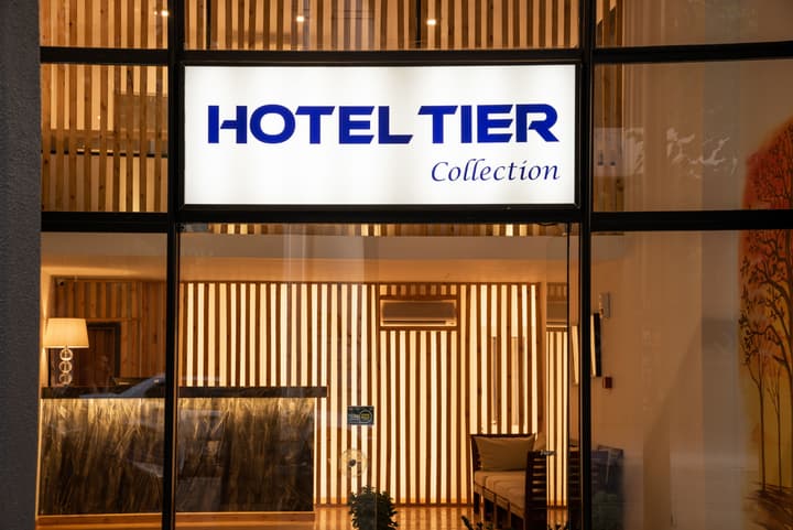 Hotel Tier