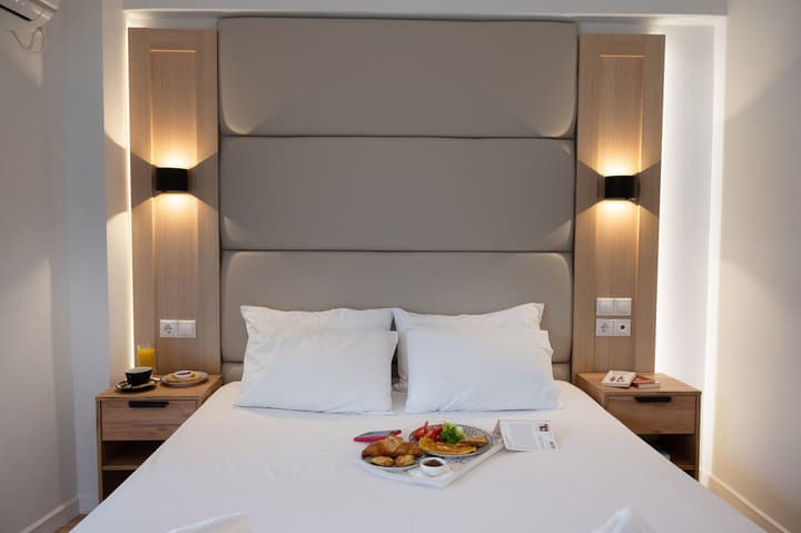 Hotel Tier