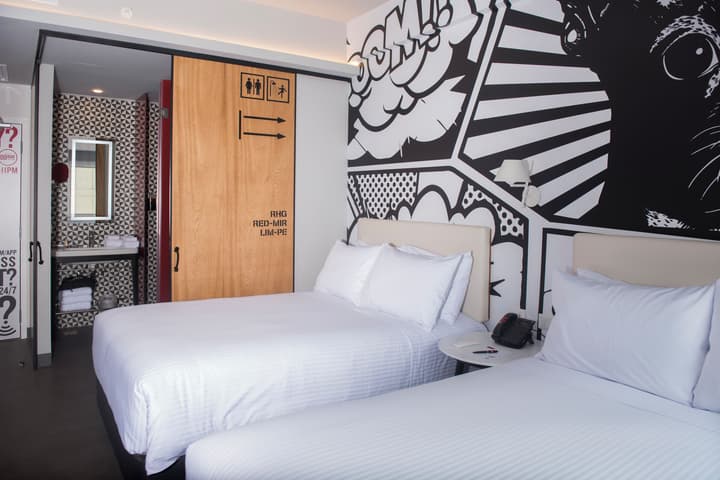 Radisson RED Miraflores