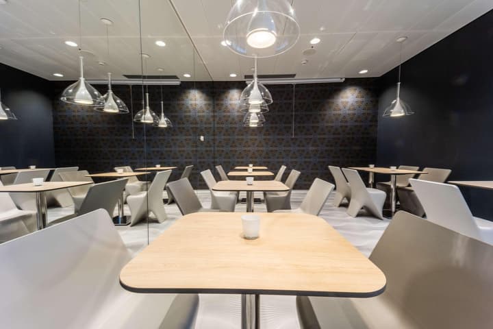Prize by Radisson, Bern City
