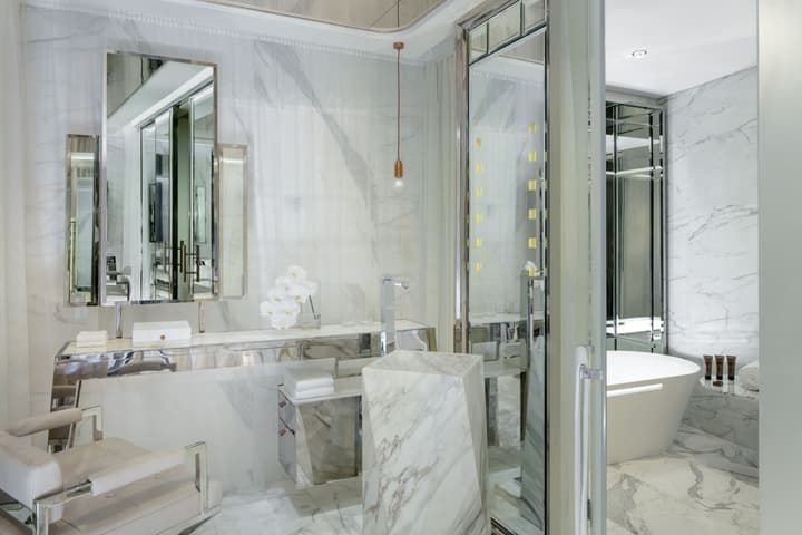 Paramount Hotel Dubai